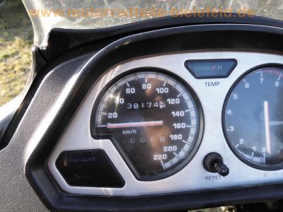 Yamaha_XTZ_660_Tenere_3YF_1998_schwarz_Sturzbuegel_-_wie_4BW_4MY_4NV_4NW_4MD_Motor_wie_SZR_660_4SU_40.jpg