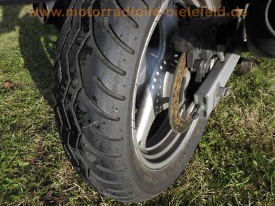 Suzuki_GSX_750_F_GR78A_schwarz_Tourenscheibe_-_Ersatzteile_wie_GSX_600F_GN72B_52.jpg