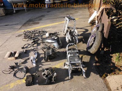 Suzuki_GSXR1100W_GU75C_Teile_Ersatzteile_spares_spare-parts_-_wie_GSXR750W_3.jpg