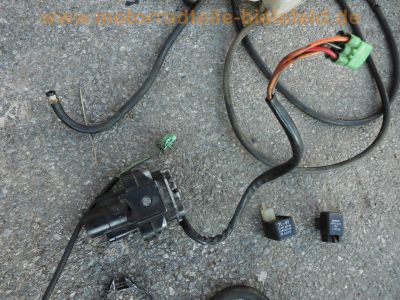 Suzuki_GSXR1100W_GU75C_Teile_Ersatzteile_spares_spare-parts_-_wie_GSXR750W_67.jpg
