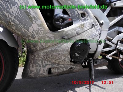 Yamaha_YZF-R1_RN01_EZ2000_Rennmaschine_weiss_Heck-Umbau_Akrapovic_Sport-Auspuff_GFK-Verkleidung_-_Teile_Ersatzteile_parts_spares_spare-parts_ricambi_repuestos_wie_R1_RN04-11.jpg