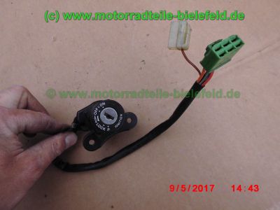 Suzuki_RGV250_GAMMA_VJ22B_Zweizylinder_Zweitakt_two-stroke_-_Teile_Ersatzteile_parts_spares_spare-parts_ricambi_repuestos_wie_VJ21_VJ23_Aprilia_RS250-183.jpg