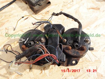 Yamaha_RD250_Typ_352_gelb_Cup-Racer_Cafe-Racer_Alu-Tank_Vollverkleidung_Hoeckersitzbank_-_Teile_Ersatzteile_spare-parts_wie_DS7_1A2_R5_RX350_RD350_Typ_351_1A1_1A3-167.jpg