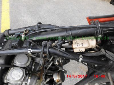 Suzuki_GSX750E_GS75X_Moto_Italia_Vollverkleidung_Thor_Tommaselli_Stummel-Lenker_257_–_Teile_Ersatzteile_spare-parts_wie_GSX1100E_GS110X-118.jpg