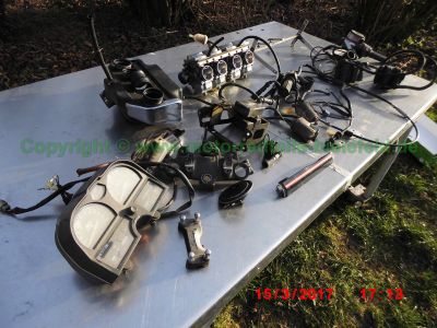 Suzuki_GSX750E_GS75X_Moto_Italia_Vollverkleidung_Thor_Tommaselli_Stummel-Lenker_257_–_Teile_Ersatzteile_spare-parts_wie_GSX1100E_GS110X-133.jpg