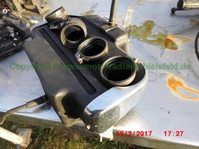 Suzuki_GSX750E_GS75X_Moto_Italia_Vollverkleidung_Thor_Tommaselli_Stummel-Lenker_257_–_Teile_Ersatzteile_spare-parts_wie_GSX1100E_GS110X-198.jpg