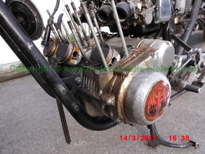 Suzuki_GSX750E_GS75X_Moto_Italia_Vollverkleidung_Thor_Tommaselli_Stummel-Lenker_257_–_Teile_Ersatzteile_spare-parts_wie_GSX1100E_GS110X-76.jpg