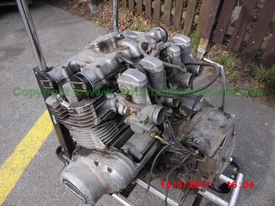 Suzuki_GS750E_DOHC-Motor_Vergaser_Anlasser_Kickstarter_engine_carbs_carburetor_kicker_starter_moteur-22.jpg