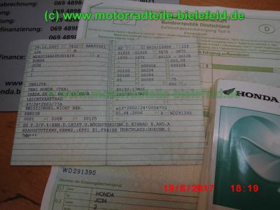 Honda_CBR125R_JC34_rot_Sturz_-_plus_Teile_Ersatzteile_parts_spares_spare-parts_ricambi_repuestos_wie_JC39-287.jpg