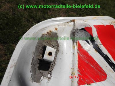 Yamaha_XT600Z_Tenere_3AJ_Teile_Ersatzteile_spares_parts_front-fender_Kotfluegel_Schutzblech_Tank_Kanzel_cowling_Seitenteil_Seitendeckel_side-cover_wie_1VJ-46.jpg