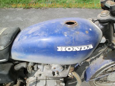 Honda_CB_125_K5_blau_Motor_fest_-_wie_CB_CL_200_250_350_K_26.jpg