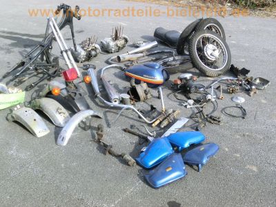 Honda_CM_185_T_Chopper_blau_zerlegt_-_wie_CB_CM_200_T_250_C_CA_125_Rebel_3.jpg