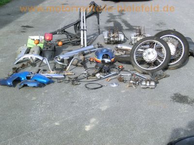 Honda_CM_185_T_Chopper_blau_zerlegt_-_wie_CB_CM_200_T_250_C_CA_125_Rebel_4.jpg