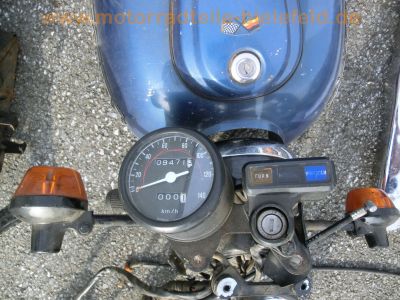Honda_CM_185_T_Chopper_blau_zerlegt_-_wie_CB_CM_200_T_250_C_CA_125_Rebel_53.jpg
