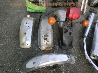 Honda_CM_185_T_Chopper_blau_zerlegt_-_wie_CB_CM_200_T_250_C_CA_125_Rebel_73.jpg