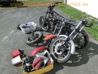 Kawasaki_KZ_400_J_4-Zylinder_Extras_-_wie_KZ_400_500_550_A_B_C_D_E_J_K_L_1.jpg