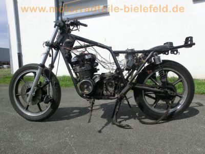 Kawasaki_KZ_400_J_4-Zylinder_Extras_-_wie_KZ_400_500_550_A_B_C_D_E_J_K_L_116.jpg