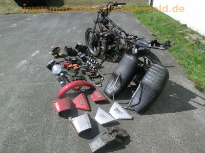 Kawasaki_KZ_400_J_4-Zylinder_Extras_-_wie_KZ_400_500_550_A_B_C_D_E_J_K_L_49.jpg