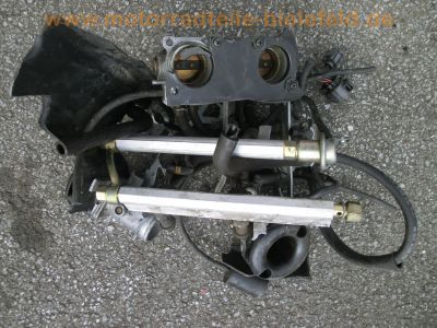 Honda_VFR_800_Fi_RC46_Motorteile_Zylinderkopf_Lichtmaschine_Anlasser_Kupplung_etc__41.jpg