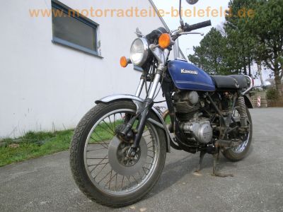 Kawasaki_KZ_200_A_blau_Z_200_Einzylinder_Single_-_wie_Z_250_LTD_KL_250_A_3.jpg