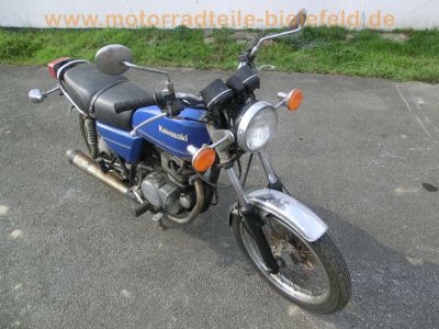 Kawasaki_KZ_200_A_blau_Z_200_Einzylinder_Single_-_wie_Z_250_LTD_KL_250_A_47.jpg