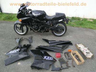 Kawasaki_ZZ-R_1100_C_ZXT10C_4-1_Auspuff_Einzelsitz_-_Motor_wie_ZRX_1100_GPZ_1100_ZXT10D_ZXT10E_31.jpg