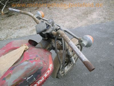 Honda_CX_500_Wrack_mit_CB_400_Teilen_Koffer-Traeger_Ersatzteile_spares_-_wie_CX_500_C_PC01_12.jpg