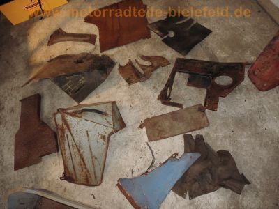 Steyr-Daimler-Puch_Haflinger_703AP_4x4_Allrad-LKW_-_Ersatzteile_Teile_spare-parts_Motor_Vergaser_Dynastarter_Technik_wie_Steyr-Puch_500_650_700AP_Haflinger_287.jpg