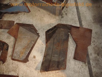 Steyr-Daimler-Puch_Haflinger_703AP_4x4_Allrad-LKW_-_Ersatzteile_Teile_spare-parts_Motor_Vergaser_Dynastarter_Technik_wie_Steyr-Puch_500_650_700AP_Haflinger_291.jpg