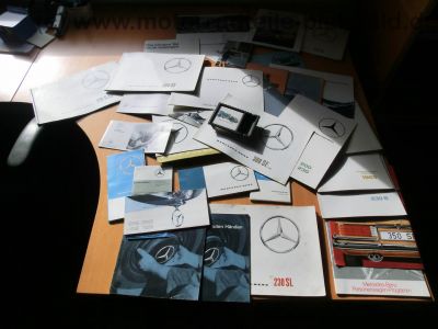 Mercedes-Benz_Werbe-_Verkaufs-Prospekt_Info-Broschuere_Katalog_Brochure_Catalog_Catalogue_Flyer_Folder_Hochglanz-Prospekt_1.jpg