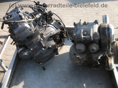 Honda_CB_100_Teilemotor_und_Motor_komplett_-_wie_CB_72_77_92_125_J_11.jpg