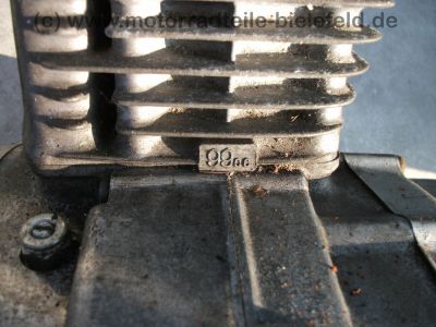 Honda_CB_100_Teilemotor_und_Motor_komplett_-_wie_CB_72_77_92_125_J_3.jpg