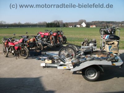 Honda_CB_100_rot_Einzylinder_viele_Extras_-_wie_CB_72_77_92_125_J_1.jpg