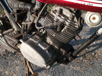 Honda_CB_100_rot_Einzylinder_viele_Extras_-_wie_CB_72_77_92_125_J_111.jpg