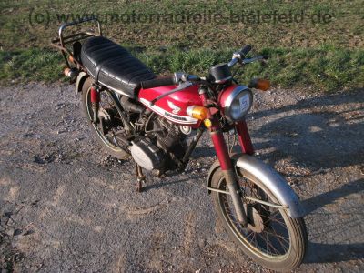 Honda_CB_100_rot_Einzylinder_viele_Extras_-_wie_CB_72_77_92_125_J_94.jpg