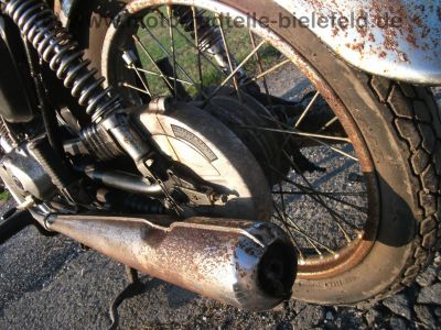 Honda_CB_125_K_blau-weiss_wie_CB_125_200_250_K_T_G_16.jpg