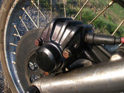 Honda_CB_125_K_blau-weiss_wie_CB_125_200_250_K_T_G_24.jpg