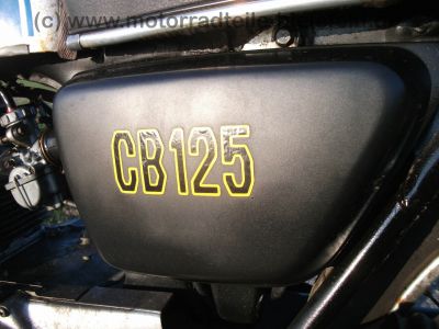 Honda_CB_125_K_blau-weiss_wie_CB_125_200_250_K_T_G_40.jpg