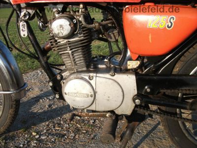 Honda_CB_125_S_J_orange_FEHLING_Gepaecktraeger_-_wie_CB_CL_TL_XL_SL_100_125_K_S_16.jpg