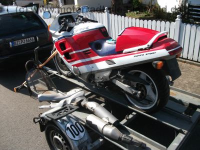 Honda_CBR_1000_F_SC24_HRC_rot-weiss-blau_4in1_Auspuff_Gepaecktraeger_Tourenscheibe_Soziusabdeckung_5.jpg