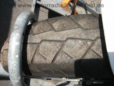 Honda_CBR_1000_F_SC24_HRC_rot-weiss-blau_4in1_Auspuff_Gepaecktraeger_Tourenscheibe_Soziusabdeckung_72.jpg