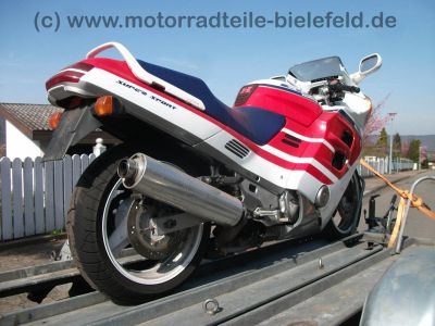 Honda_CBR_1000_F_SC24_HRC_rot-weiss-blau_4in1_Auspuff_Gepaecktraeger_Tourenscheibe_Soziusabdeckung_80.jpg